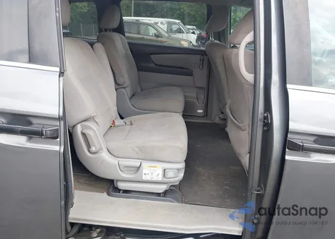 2012 Honda Odyssey Lx z USA, uszkodzony, nr VIN 5FNRL5H26CB056483